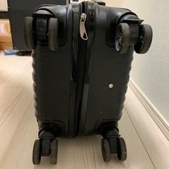 キャリーケースの画像