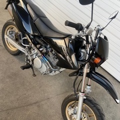 きれいなモタード　XR100 距離少