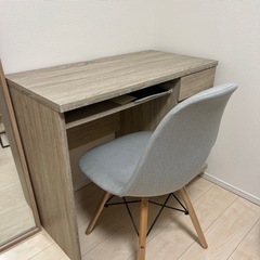 家具 オフィス用家具 机　LOWYA