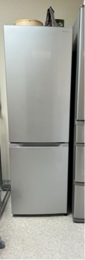 アイリスオーヤマ　冷凍冷蔵庫　231L IRSN-23A-S  2023年製