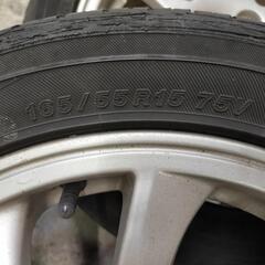 車のパーツ タイヤ、ホイールの画像