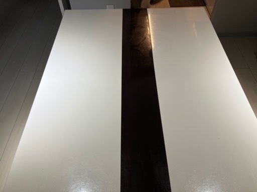 ダイニングテーブル　家具
