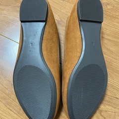 新品未使用Brownリボンパンプスの画像