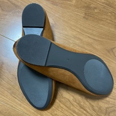 新品未使用Brownリボンパンプスの画像