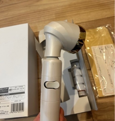 交渉中　シルキーナノバブルシャワーヘッド