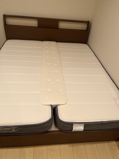 ニトリ　クイーンベッド