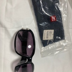 ユニクロ 服/ファッション 小物 サングラスの画像