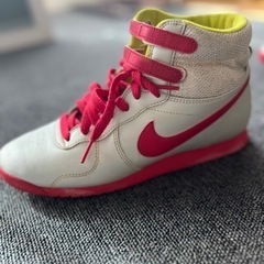 NIKEスニーカーの画像
