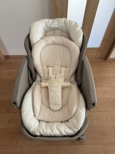 【定価53800円】ユラリズム　オート　Aprica