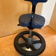 学習椅子アーユルチェア（使用感あり）