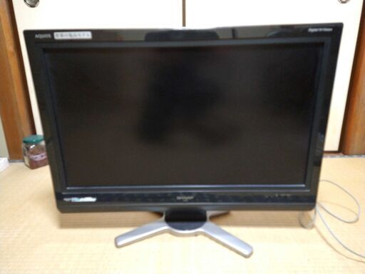 2008年製　シャープ亀山モデル32型