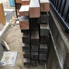 値下げました！古い角材いりませんかの画像
