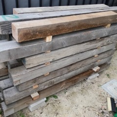 値下げました！古い角材いりませんか