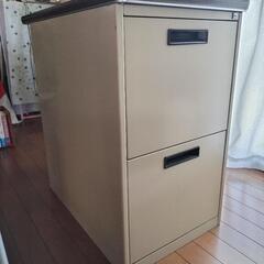 実家処分★スチール引き出し机