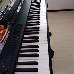 KORG D1とスタンド（K＆M）