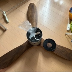LED照明付きシーリングファン の画像