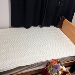 セミダブルベッドの画像