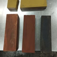 中古砥石5枚～各500円