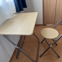 机 イス 折りたたみの画像