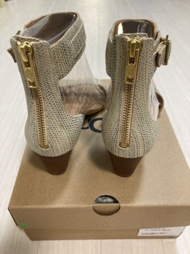 UGG ゴールドサンダル25cm