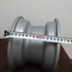 車のパーツ 、ホイール　8インチ　１本の画像