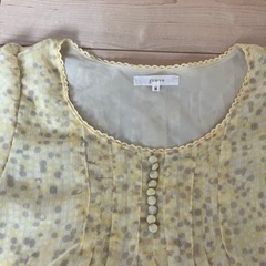 grove カットソーの画像