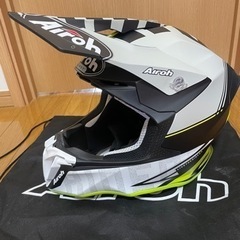 アイロー　ヘルメット　オフロード