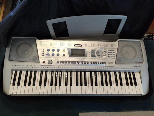 YAMAHA　キーボード
