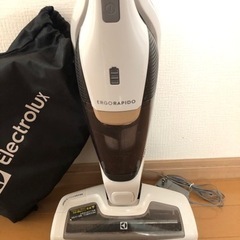 Electrolux  訳アリ　掃除機　ハンディ掃除機の画像