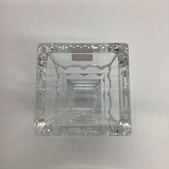 取りに来られる方限定！！　Baccarat   フラワーベース　コロンビーヌ　未使用品　箱付きの画像