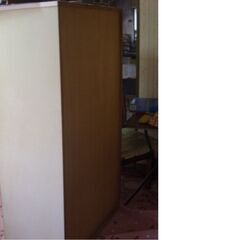 整理ダンスの画像