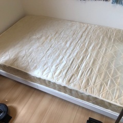 セミダブル ベッド（マットレス付き）