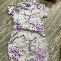 中古子供服チャイナドレス130cm　　