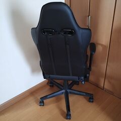 商談中【美品】GT RACING  ゲーミングチェアの画像
