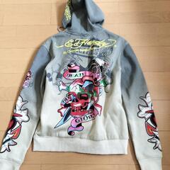 エドハーディーのパーカーの画像