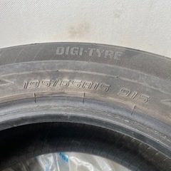 車のパーツ タイヤ、ホイールの画像