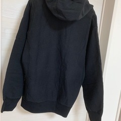 Supreme シュプリームパーカー 売りますの画像