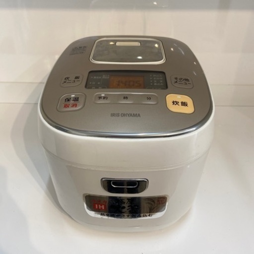 アイリスオーヤマ　IH炊飯ジャー 炊飯器 5.5合炊き　家電 キッチン家電 炊飯器 2017年製