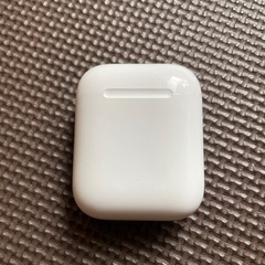 Apple AirPodsケースのみの画像