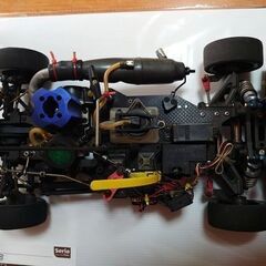 1/10京商エンジンRCカー（Y32）の画像