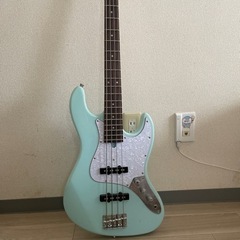 ベース　バッカス
