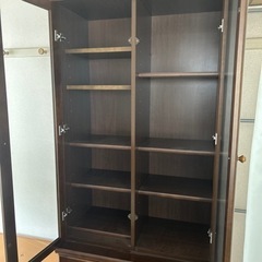本棚 食器棚  の画像