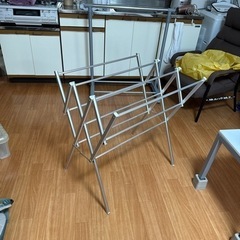 生活雑貨 洗濯用品 物干し竿、ロープ　アルミ物干し　折りたたみの画像