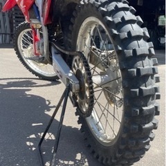 動画有ホンダCRF250Rインジェクションモデル ヨシムラマフラーの画像