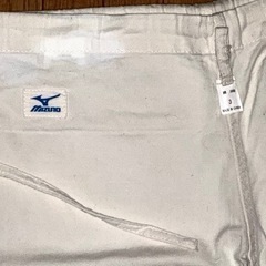 ミズノの柔道着の下、帯、巾着袋の画像