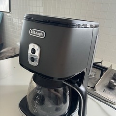 コーヒーメーカー　DeLonghi(デロンギ) 黒