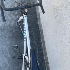 自転車 クロスバイクの画像