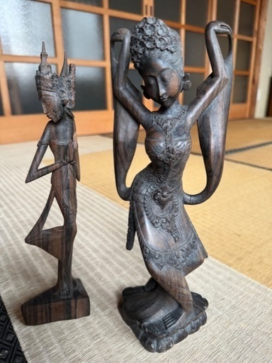 木彫りの置物