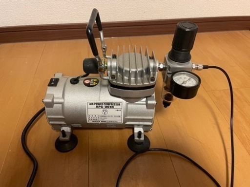 エアブラシ　コンプレッサー