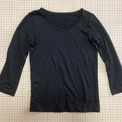 子供服２枚セット　サイズ100cm 長袖Ｔシャツ　ユニクロ　ヒートテックの画像